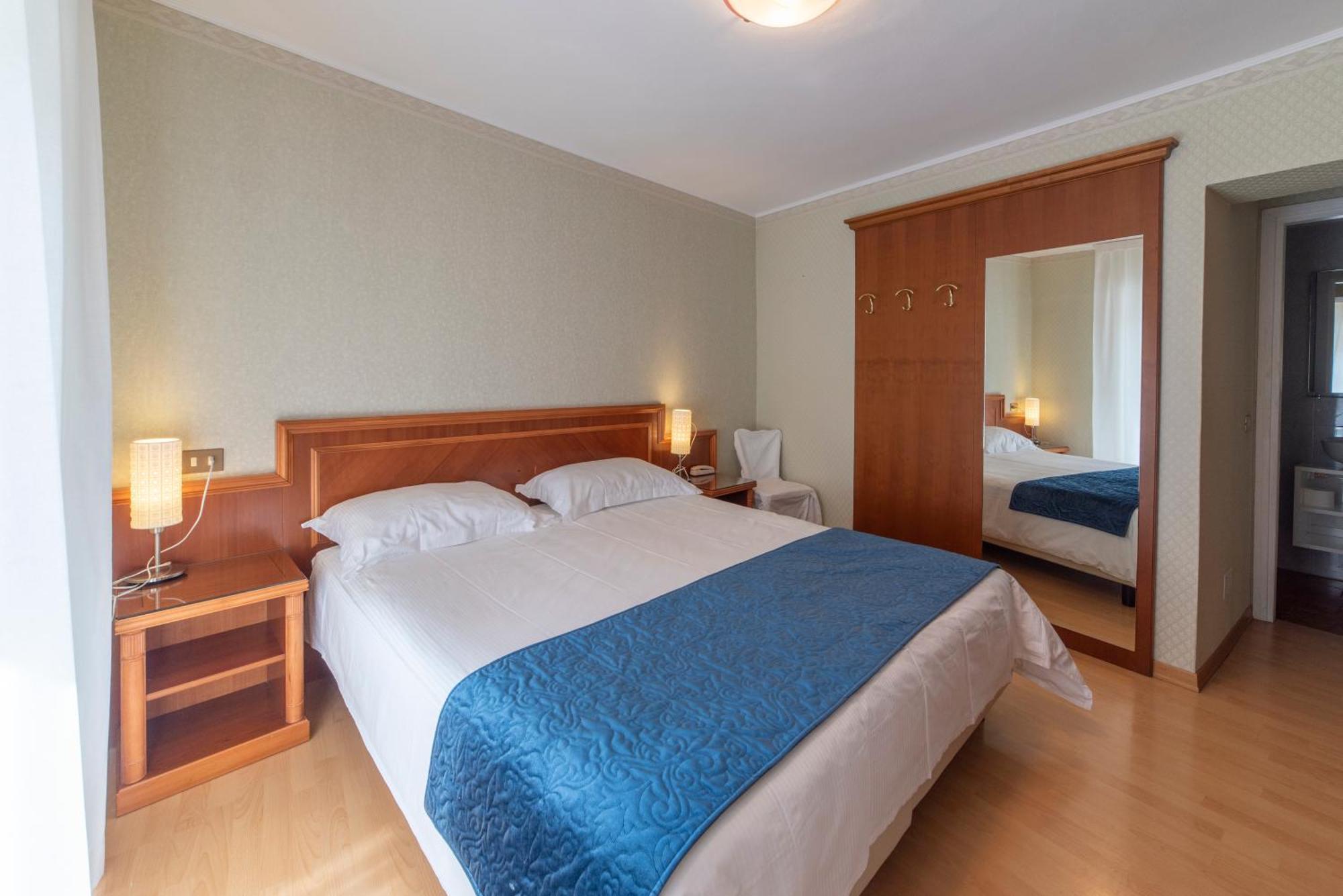Hotel Due Palme 메르고초 외부 사진